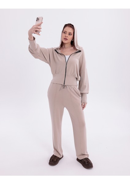 Ekstra Yumuşak Kumaş Kapüşonlu Kordonlu Fermuarlı Geniş Paçalı Şık Günlük Bej Takım