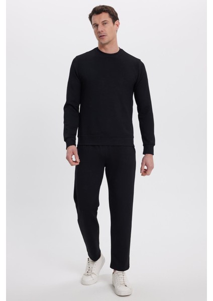 Erkek Slim Fit Dar Kesim Beli Bağcıklı 3 Cepli Geniş Paça Siyah Eşofman Altı fırsatları