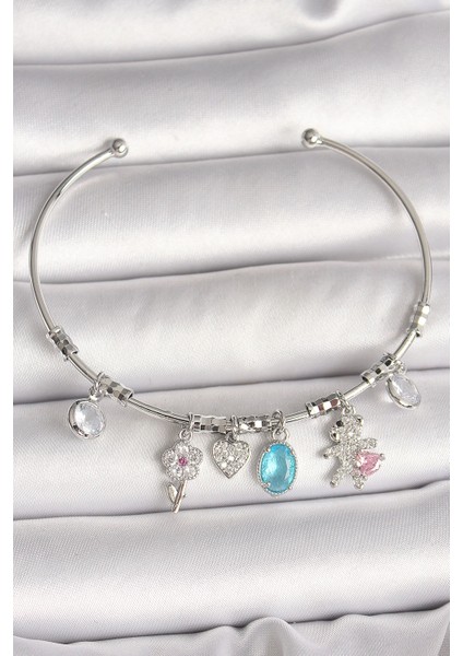 Pirinç Gümüş Renk Sallantı Zirkon Taşlı Ayıcık Figür Çiçek Detay Charm Kadın Bileklik