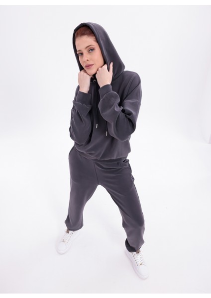 Esnek Rahat Kumaş Kapüşonlu Üst,alt Eşofman Bilekleri Lastikli ve Cepli Ikili Alt Üst Takım K. Gri