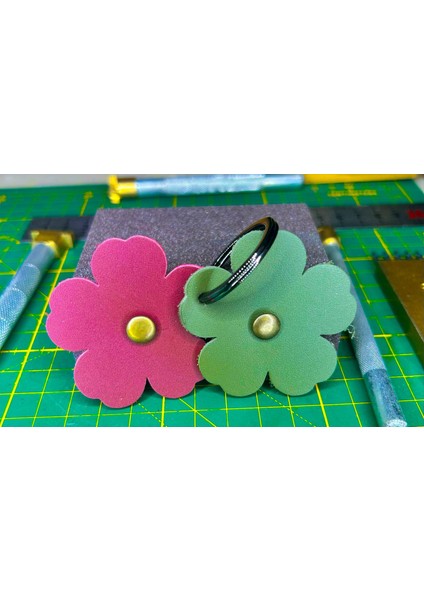 Papatyalı El Işçilikli Hakiki Deri Hediyelik Anahtarlık