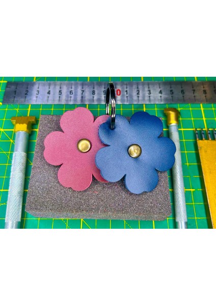 Papatyalı El Işçilikli Hakiki Deri Hediyelik Anahtarlık modelleri