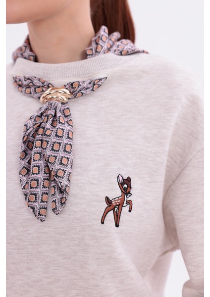 Kadın Fular Detaylı Tokalı Oversize Sweatshirt fiyatları