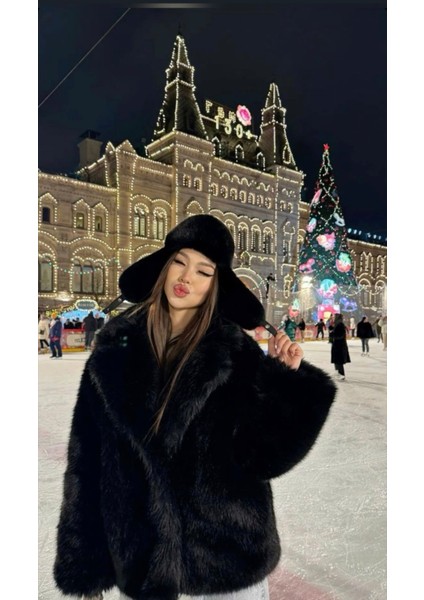 Kadın Kürk Mont, Sonbahar Kış, Tam Kürk Dış Yüzey, Astarlı Iç Kısım fırsatları