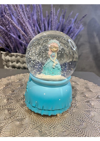 Püskürtmeli Müzikli Işıklı Kar Küresi modelleri