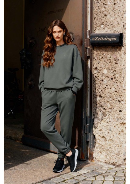 Çağla Basic Pamuklu O Yaka Oversize Lastik Paça Kadın Eşofman Takım - 95287