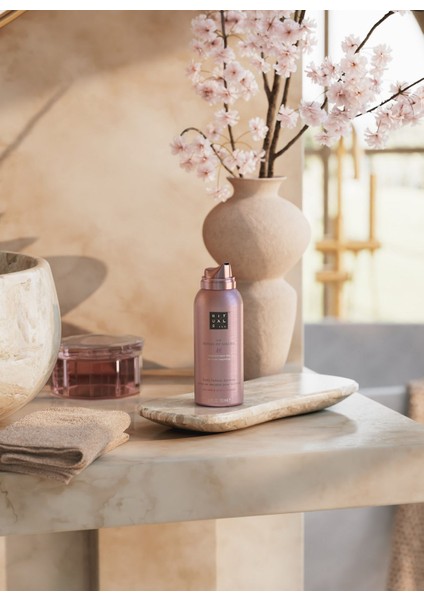 The Ritual Of Sakura 48 Saat Etkili Nemlendirici Köpüksü Vücut Kremi 220 ml indirimleri