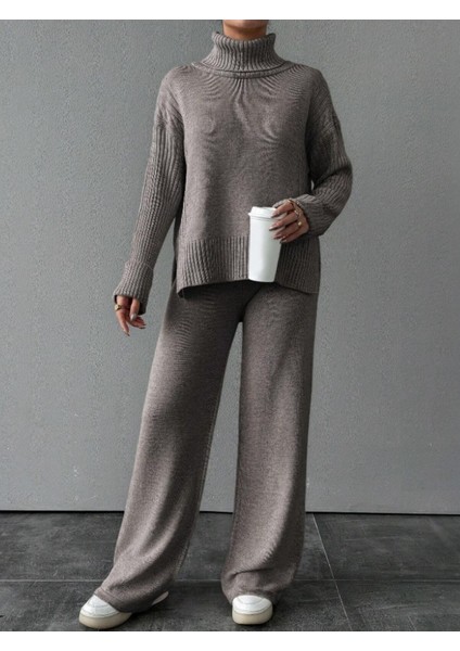 Kadın Fitilli Yaka Saç Örgü Desenli Yanlardan Yırtmaçlı Triko Takım Antrasit fırsatları