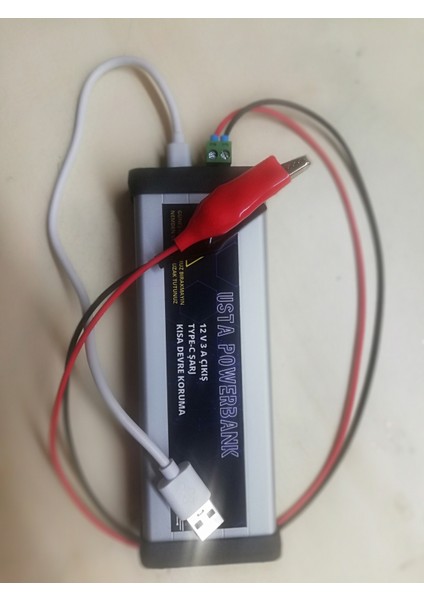 12 V Ustapowerbank