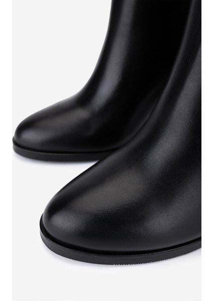 Kadın Hakiki Deri Siyah Topuklu Çizme 35 2966 Bn Czm SK25-26 Sıyah modelleri