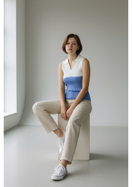 Çift Renk Yumşak Dokulu Polo Yaka V Kesim Kolsuz Triko Bluz fırsatları