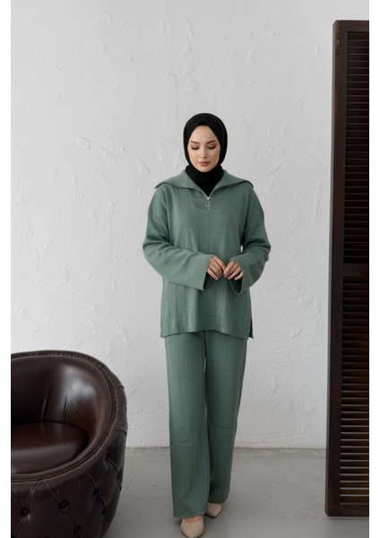 Kadın Fermuarlı Yaka Triko Takım Salaş Üst ve Geniş Paça Pantolon - Yeşil