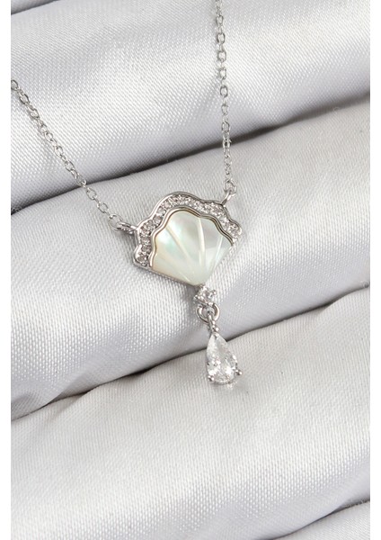 Pirinç Zirkon Taşlı Istiridye Gümüş Renk Kadın Kolye - Lisinya