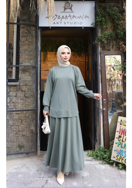 Oval Kesim Modal Etekli Takım