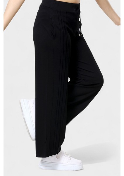 Trend Geniş Paça Şeritli Beli Bağcıklı Rahat Kesim Eşofman Altı - Siyah modelleri