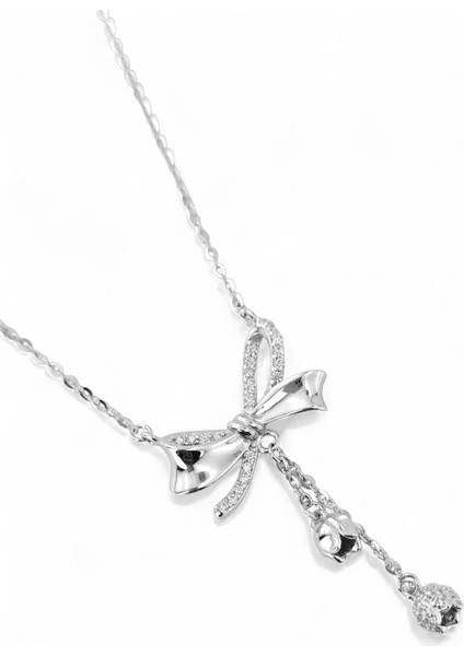 925 Ayar Gümüş Mozanit Taşlı Sallantılı Fiyonk Kadın Gümüş Kolye modelleri