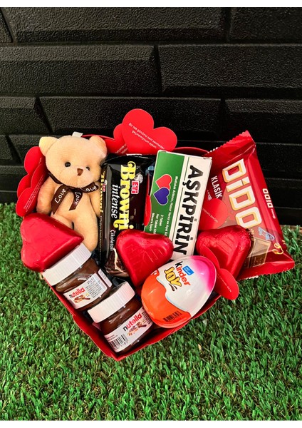 Tatlı Ayıcıklı Çikolatalı Romantik Hediye Kutusu, Sevgiliniz Için En Güzel Seçenek