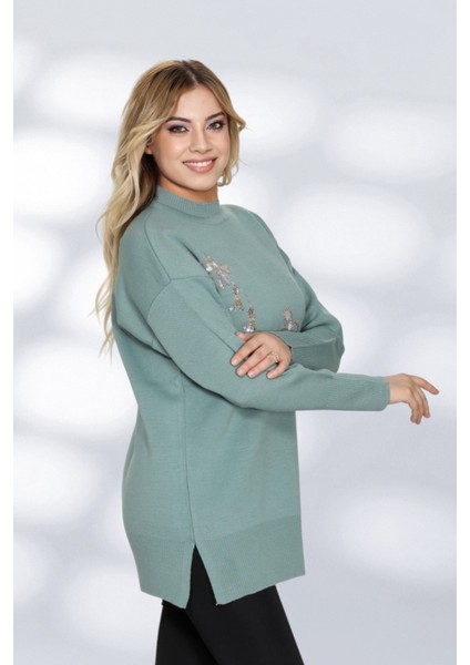 Çiçek Taş Işlemeli Uzun Kollu Triko Tunik Zarif ve Konforlu Günlük Kombinlere Uygun - Yeşil modelleri