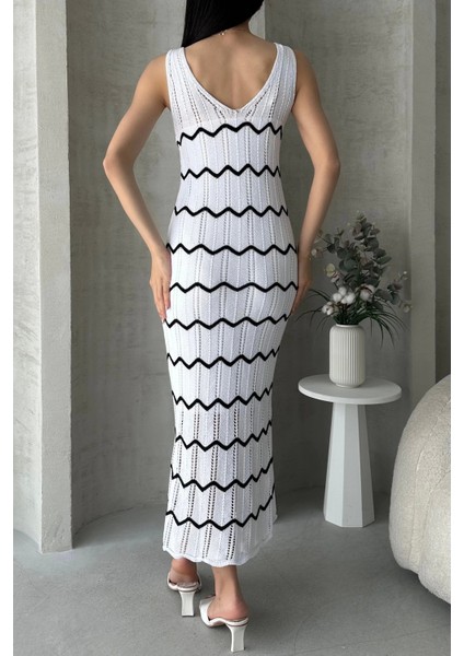 V Yaka Zigzag Detaylı Triko Elbise - Ekru fırsatları