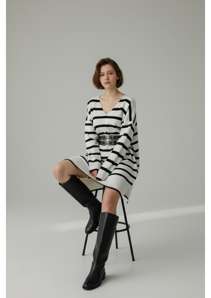 Siyah Beyaz Çizgili Triko Elbise V Yaka, Yumuşak Dokulu, Şık Basic Model - Ekru