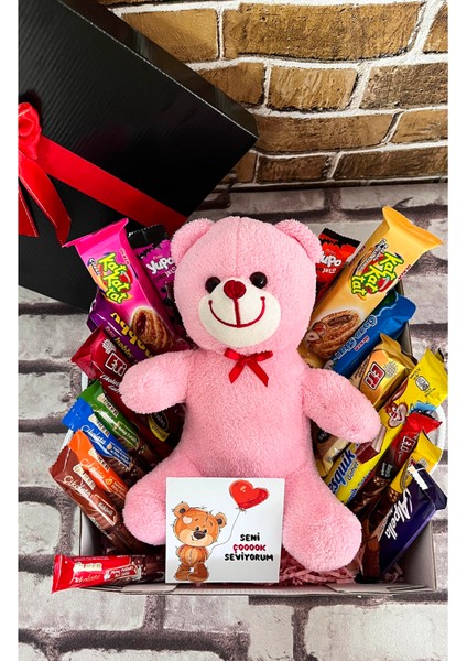 Pembe Ayıcıklı ve Bol Çikolatalı Sevgili Hediye Kutusu