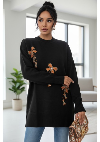 Çiçek Taş Işlemeli Uzun Kollu Triko Tunik Zarif ve Konforlu Günlük Kombinlere Uygun - Siyah fiyatları