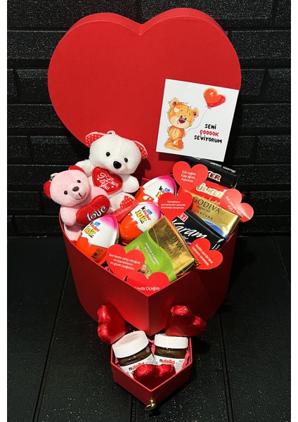 Sevgiliye Özel Çekmeceli Kalp Kutuda Çikolata ve Mini Ayıcık Hediye fiyatları