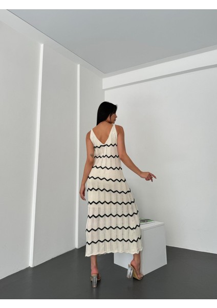 Kadın V Yaka Desenli Astarlı Ajurlu Pamuklu Triko Elbesi Standart - Beyaz fiyatları