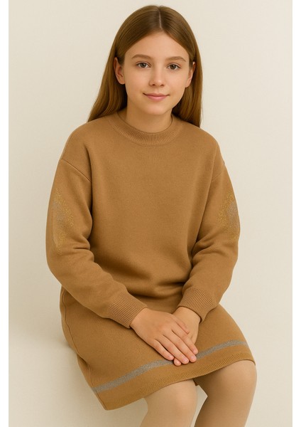 Kız Çocuk Uzun Kollu Desenli Triko Elbise – Rahat Kalıp, Günlük ve Şık Model - Bej