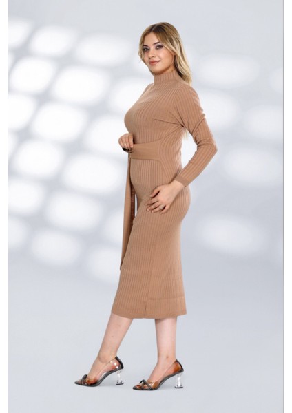 Kendinden Kuşaklı Düz Çizgili Tasarımlı Kısa Triko Rahat Elbise Şık ve Moderen - Bej fiyatları