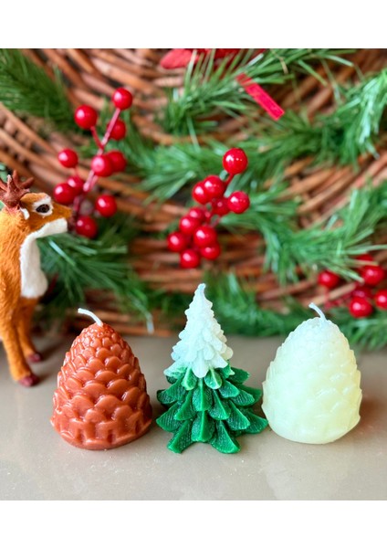 Kozalak ve Çam Ağaçlı Yılbaşı Temalı 3'lü Mum Seti