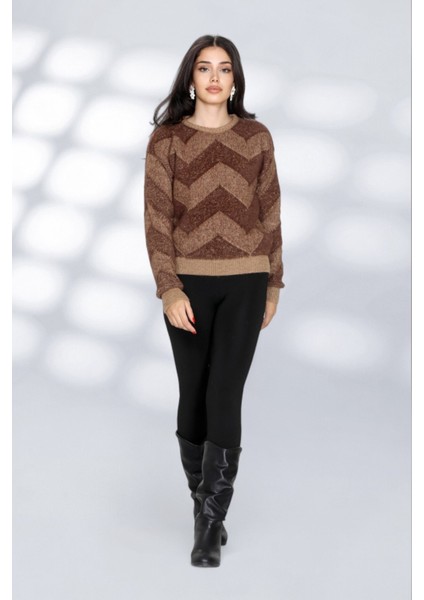 Kadın Yuvarlak Yaka Rahat Kalıp Şık Desenli Tüylü Triko Kazak - Kahverengi fırsatları