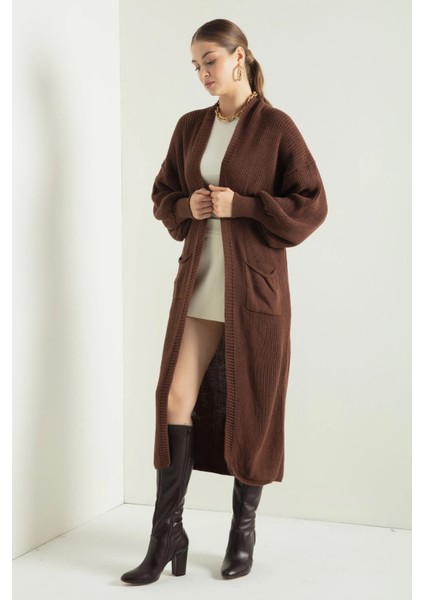 Kadın Uzun Oversize Triko Hırka – Cepli, Kalın Dokulu, Şık ve Rahat Model - Kahverengi modelleri