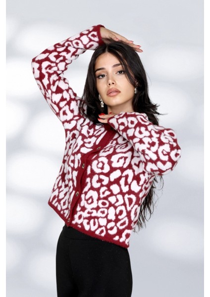 Tüylü Leopar Detay Inicili Düme Moderen ve Rahat Kalıp Triko Hırka - Bordo indirimleri