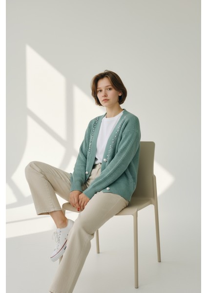 Modern Tarz Çift Sıra Düğme Detaylı Taş Süslemeli V Yaka Triko Hırka - Yeşil modelleri