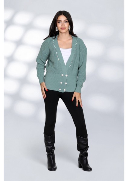 Modern Tarz Çift Sıra Düğme Detaylı Taş Süslemeli V Yaka Triko Hırka - Yeşil fırsatları