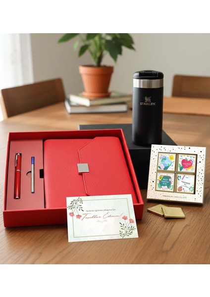 Şık Defter ve Kalem Seti, 0,35 L Şişe, Premium Çikolata Hediye Seti