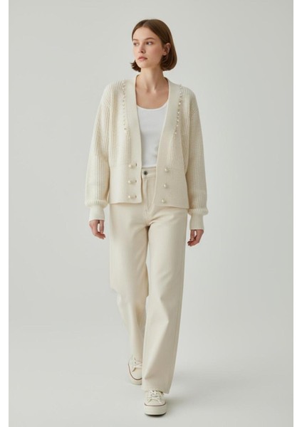 Inci Düğme Detaylı V Yaka Örgü Dokulu Kadın Triko Hırka – Şık ve Rahat Tasarım - Ekru fırsatları