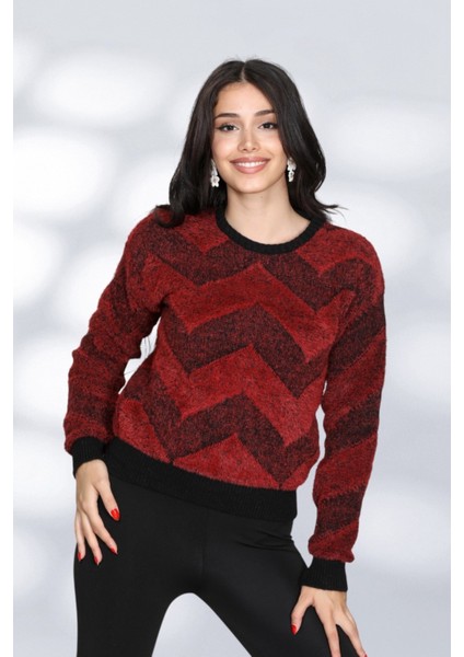 Kadın Yuvarlak Yaka Rahat Kalıp Şık Desenli Tüylü Triko Kazak - Bordo