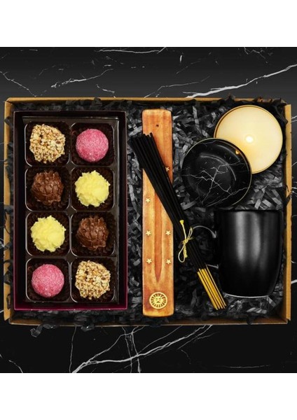 Şık Tasarım Mum, Truffle Çikolata, Tütsü ve Siyah Kupa Hediye Seti