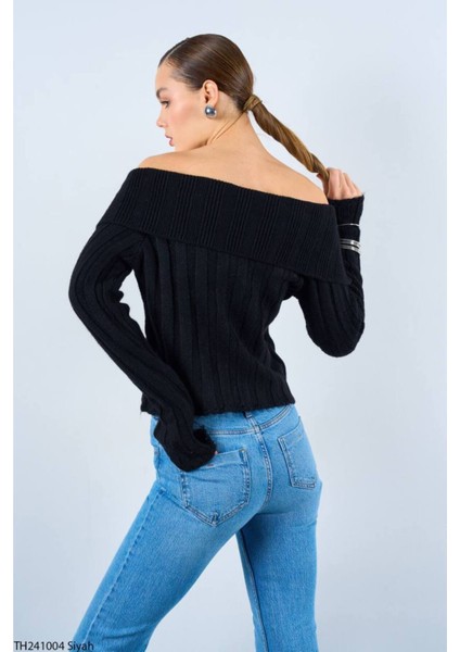 Kadın Siyah Degaje Yaka Fermuarlı Hırka