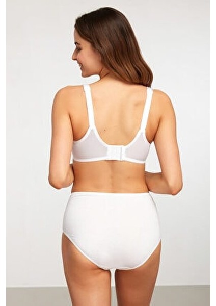 Martina Beyaz Sütyen Kadın Yüksek Destek ve Şık Tasarım ile Rahat Kullanım Sunar
