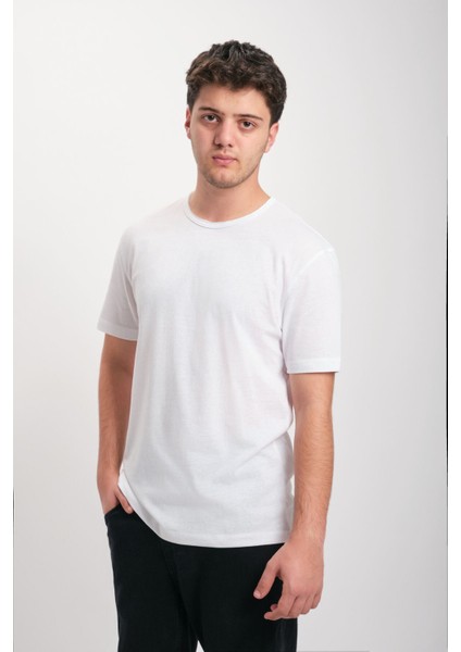 Regular Fit Kısa Kol Pis Yaka Basic T-Shirt fırsatları