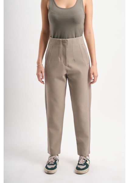 Fermurarlı Yüksek Bel Dar Paça Carrot Fit Kumaş Pantolon