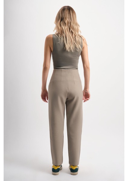 Fermurarlı Yüksek Bel Dar Paça Carrot Fit Kumaş Pantolon modelleri