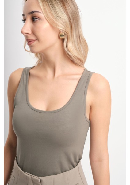 Slim Fit U Yaka Basic Atlet fiyatları