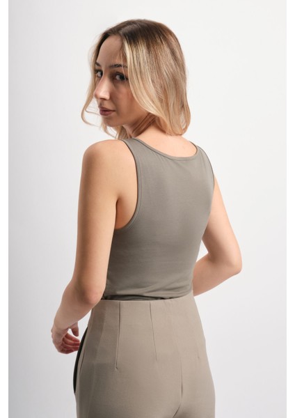 Slim Fit U Yaka Basic Atlet modelleri