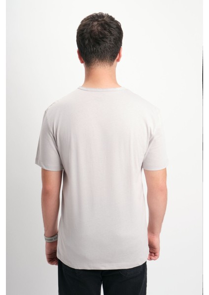 Regular Fit Kısa Kol Pis Yaka Basic T-Shirt fırsatları