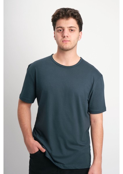 Regular Fit Kısa Kol Pis Yaka Basic T-Shirt fiyatları