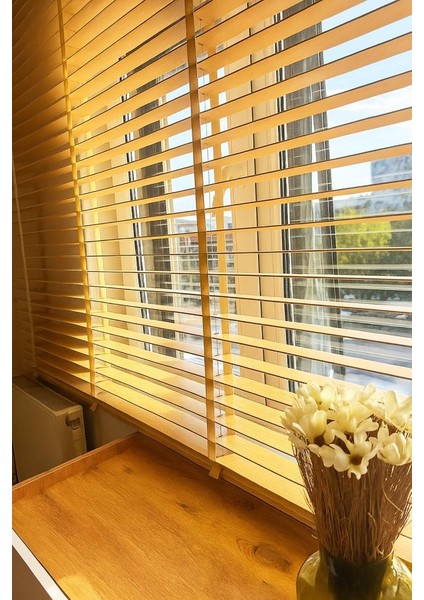 Meşe Renk Gerçek Ahşap Jaluzi 50MM Zincirli Redüktörlü Kurdelalı AJS1006